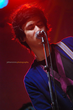 ely buendia.jpg